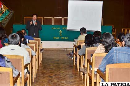 Ayer se inauguró la jornada de actualización en enfermedades respiratorias