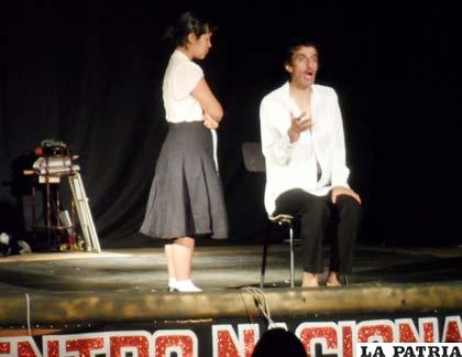 Performance del Madrastra Teatro