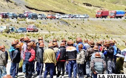 Mineros cooperativistas inician movilización si no se reúnen con el Presidente