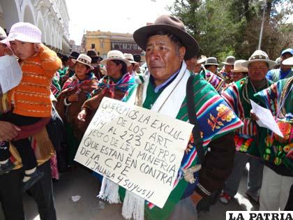 Representantes de los cuatro suyus de Oruro
