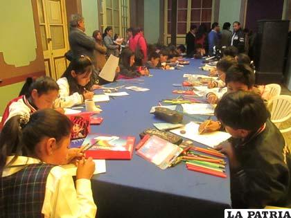 Los niños participaron activamente del concurso de dibujo