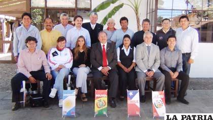 Dirigentes y organizadores de los Juegos de la Juventud Trasandina 