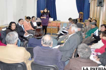 Reunión para socializar Ley 369 del Adulto Mayor