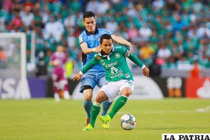 Juan Miguel Callejón que fue autor del primer gol de Bolívar a la marca de Luis Montes