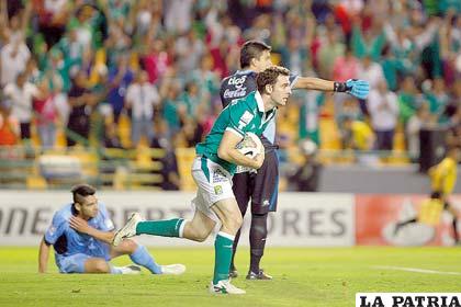 Boselli anotó el gol del empate a los 85 minutos de juego 