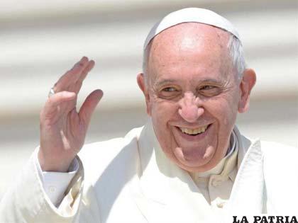 Francisco señaló hoy que Jesús era considerado un profeta y murió como ´un delincuente´, durante la catequesis de Miércoles Santo