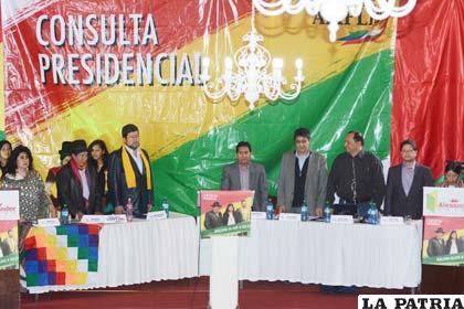 Precandidatos invitan a unir fuerzas para las elecciones