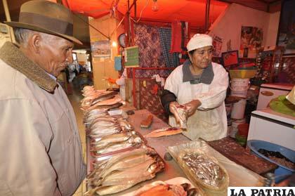 Una muestra de los productos pesqueros en el mercado local