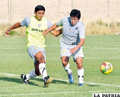 Abdón Reyes será titular frente a Aurora