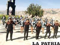 El grupo Llajtaymanta durante el rodaje del video clip
