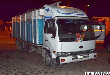 Este es el camión recuperado que era trasladado a Uyuni