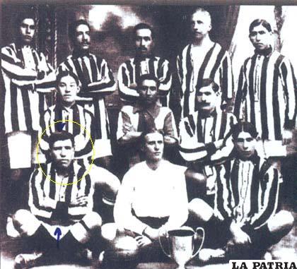 Uno de los primeros equipos de Oruro Royal, donde jugó el abuelo de Alfredo Ortiz