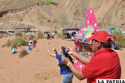 Algunos intentaron volar sus cometas