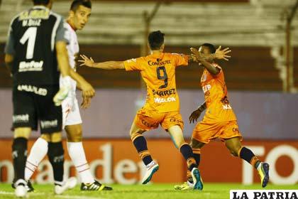 Suárez anotó el gol del empate para Universitario