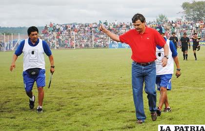 Víctor Hugo Antelo, entrenador de Sport Boys, se molestó bastante con el resultado
