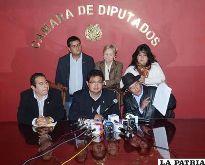 Amilcar Barral y Rafael Quispe denunciaron a Irineo Zuna en el caso Fondioc