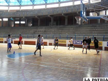 Durante el entrenamiento del plantel de Ingenieros
