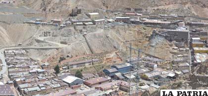 La baja cotización del estaño hace que la Empresa Minera Huanuni no sea sostenible