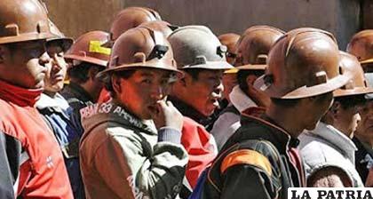 Los mineros de Huanuni son conscientes de sacrificios urgentes para salvar sus fuentes de empleo