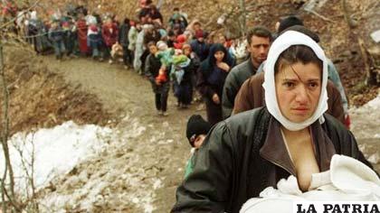 En marzo abandonaron Albania más de 3.000 personas.
