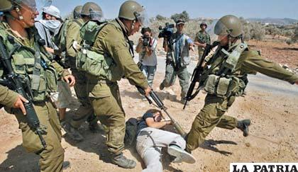 Cobarde agresión  de miembros del ejército israelí a fotógrafo