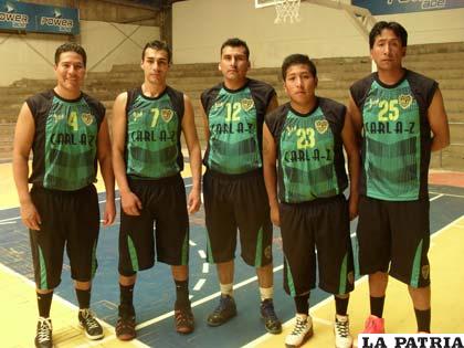 Carl A-Z marcha a paso firme en el torneo