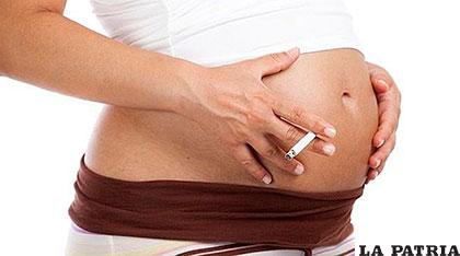 El tabaco representa un peligro para la madre y el feto