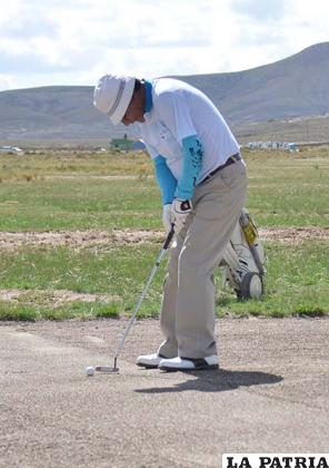 El golfista orureño Orlando Blanco