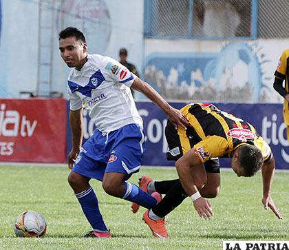 Mario Ovando deja en el camino a Rodrigo Vargas