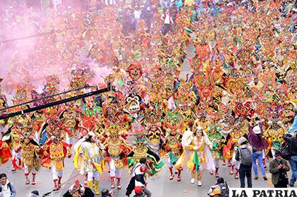 Carnaval de Oruro 2016 se transmitió con deficiencias /Archivo