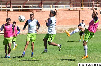 El entrenamiento de Huanuni realizado ayer en nuestra ciudad