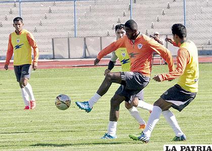 Andaveris será la carta goleadora de San José
