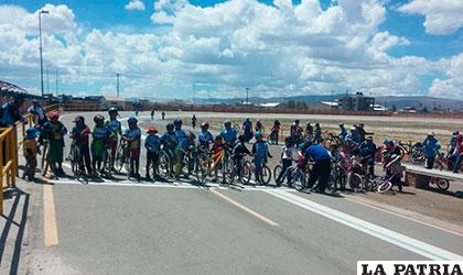 Los ciclistas orureños estuvieron preparándose adecuadamente