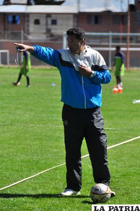 El D.T. Domingo Sánchez