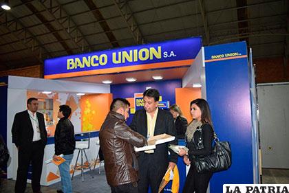 Banco Unión participa de Feria Internacional de la Construcción (Ficon) /Edson Montaño