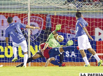 En el cotejo de ida, venció Wilstermann en Cochabamba 1-0 el 28/01/2016 /APG