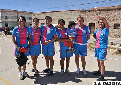 El quinteto femenino de Sport Cristal cayó ante Real Quillacas