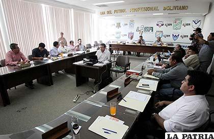 Durante la reunión de los ligueros en Santa Cruz de la Sierra