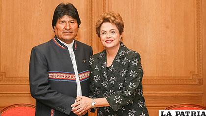 El Presidente Evo Morales y Dilma Rousseff, presidenta de Brasil