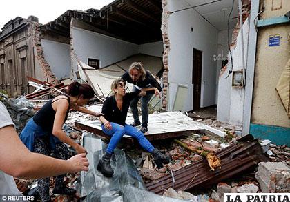 Decretaron duelo nacional por el fallecimiento de cuatro personas a causa del tornado