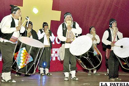 Festival de música autóctona con participación del Perú