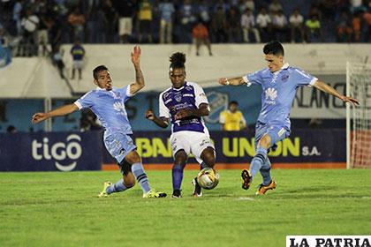 La acción del partido que se jugó en el estadio 