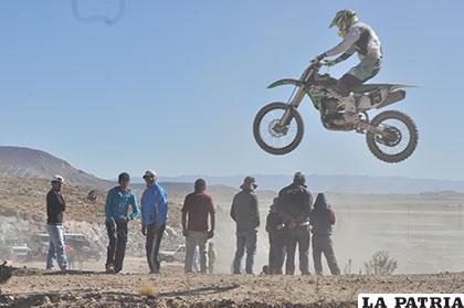 El motociclismo orureño tiene un buen nivel de competencia