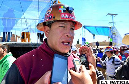 Orlando Gutiérrez busca asegurar estabilidad laboral de los mineros
