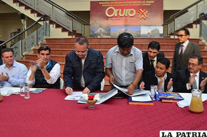 Autoridades de Mato Grosso y de Oruro compartieron almuerzo de camaradería