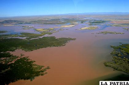 Lago Uru Uru en peligro de desaparecer