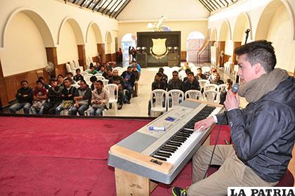 Taller de Heber Peredo con buena respuesta del público