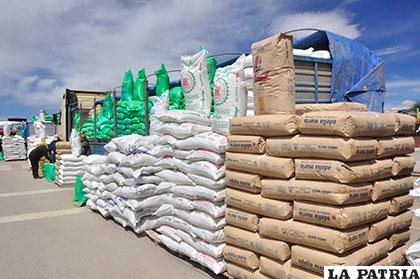 Feriantes se trasladan al sector de Vinto para ofertar sus productos
