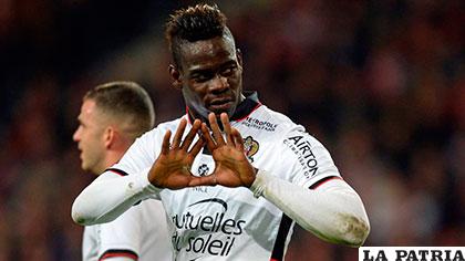 Doblete de Mario Balotelli para el triunfo del Niza 2-1 ante Lille