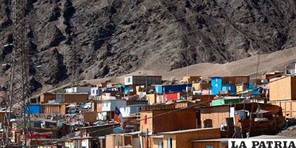 Vista general del campamento América Unida, situado en los desérticos alrededores de Antofagasta 